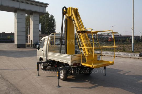 點擊查看詳細信息<br>標題：小型電動高空作業車 閱讀次數：3164