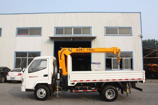點(diǎn)擊查看詳細(xì)信息<br>標(biāo)題：3噸國(guó)四隨車吊 閱讀次數(shù)：3240