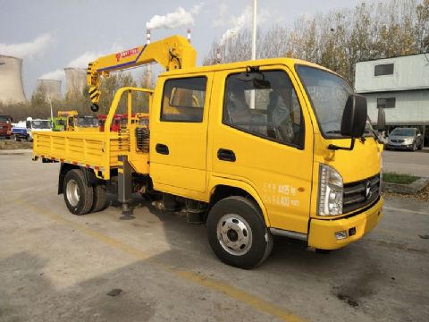 點擊查看詳細信息<br>標題：凱馬雙排隨車吊 閱讀次數：2031