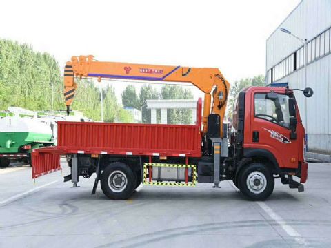 點擊查看詳細信息<br>標題：4噸重汽王牌隨車吊 閱讀次數：2016