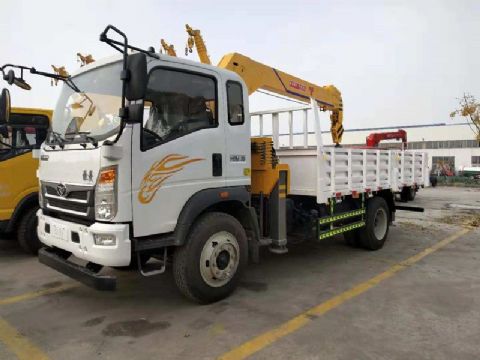 點擊查看詳細信息<br>標題：5噸重汽豪曼隨車吊 閱讀次數：2121